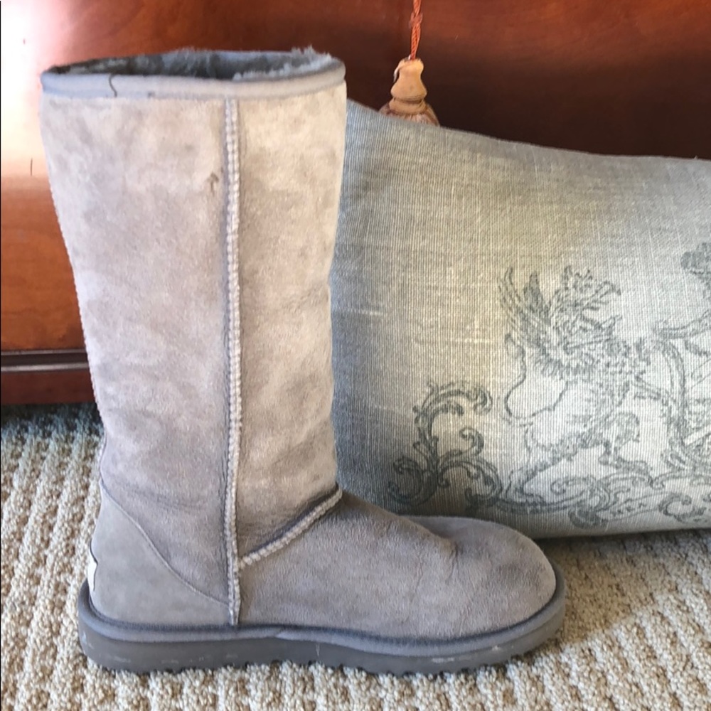 Like new Tall Ugg boots